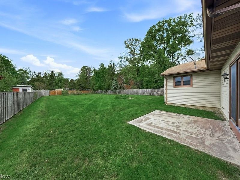 5770 Bradley Road, North Olmsted, OH 44070 Photo 28