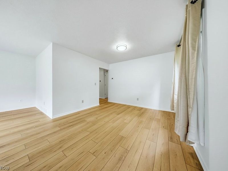 5770 Bradley Road, North Olmsted, OH 44070 Photo 7