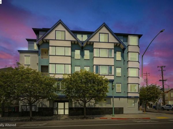 252 International Blvd, Unit 303, Oakland, CA 94606