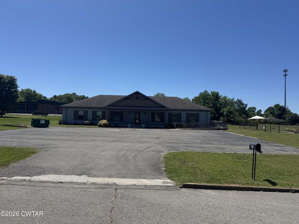 68 Executive Drive , Jackson, TN 38305