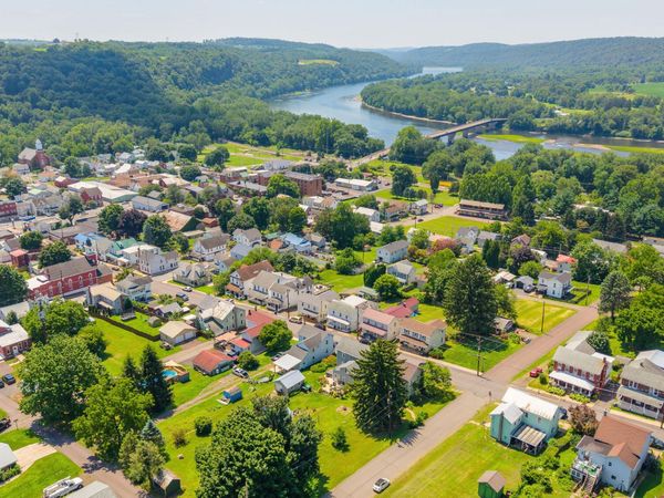 320 N 3RD Street, Catawissa, PA 17820