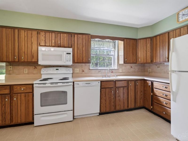 1065 McKelvey Road, Springfield Twp., OH 45231 Photo 9
