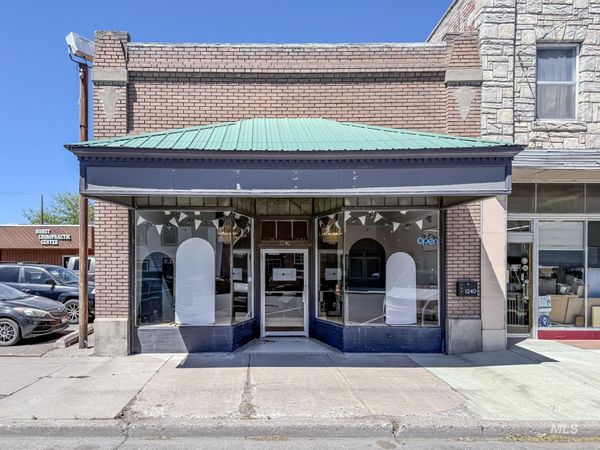 1240 Oakley Ave, Burley, ID 83318