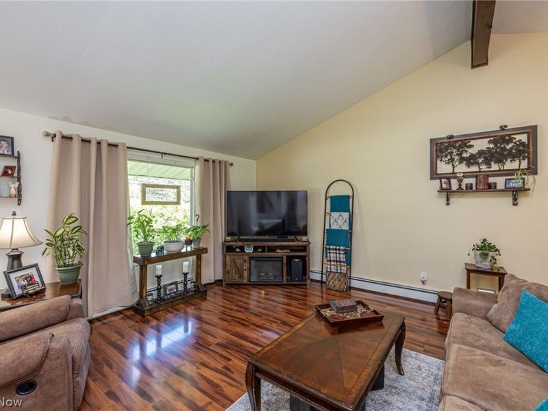 4060 Laurel Road, Brunswick, OH 44212 Photo 3