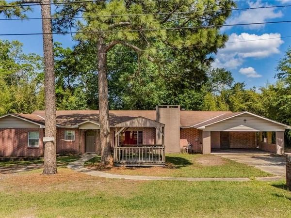 916 Leon Street, Saraland, AL 36571