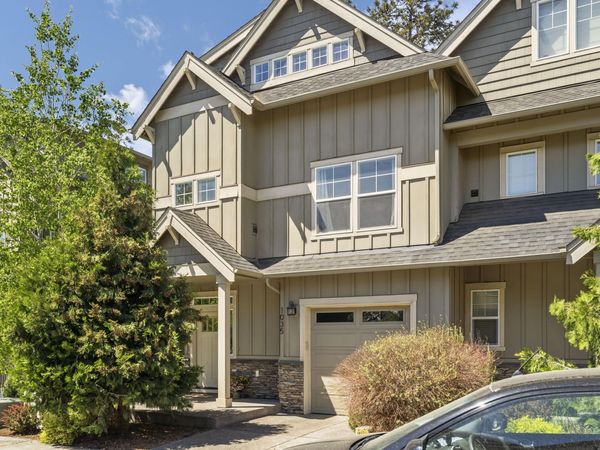 1035 SE Leonel Lane, Bend, OR 97702