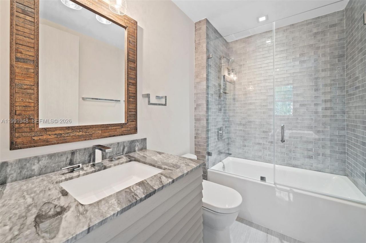 13633 Deering Bay Dr , Unit 225, Coral Gables, FL 33158 Photo