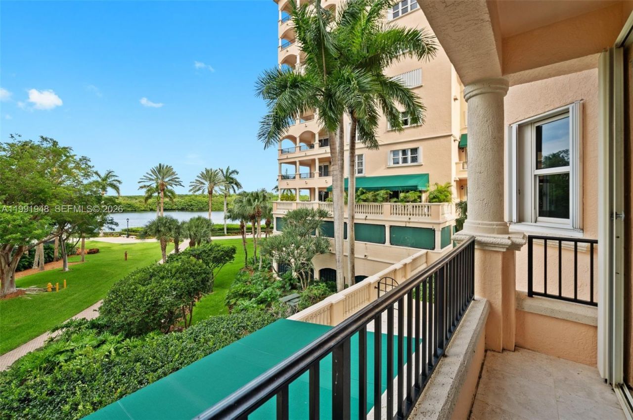13633 Deering Bay Dr , Unit 225, Coral Gables, FL 33158 Photo