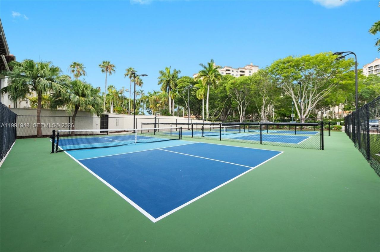 13633 Deering Bay Dr , Unit 225, Coral Gables, FL 33158 Photo