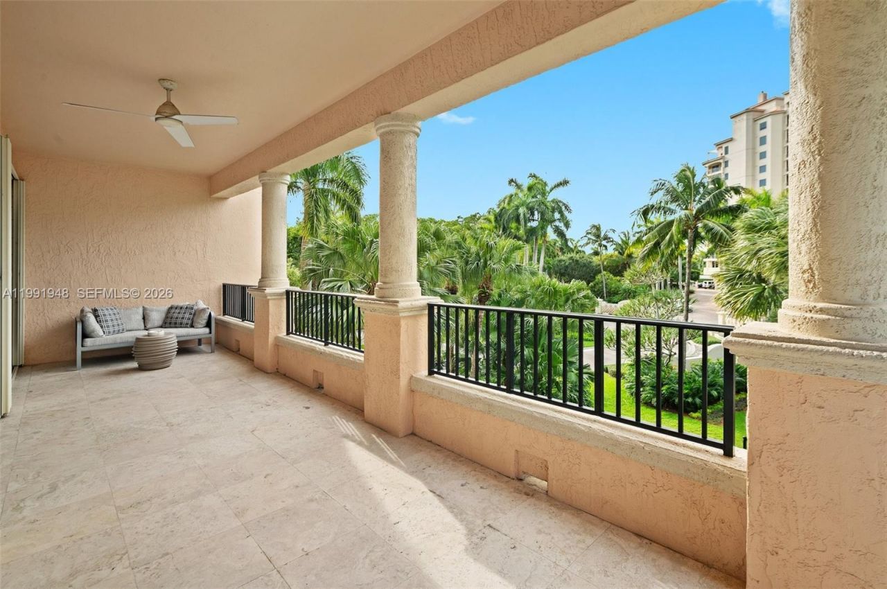 13633 Deering Bay Dr , Unit 225, Coral Gables, FL 33158 Photo