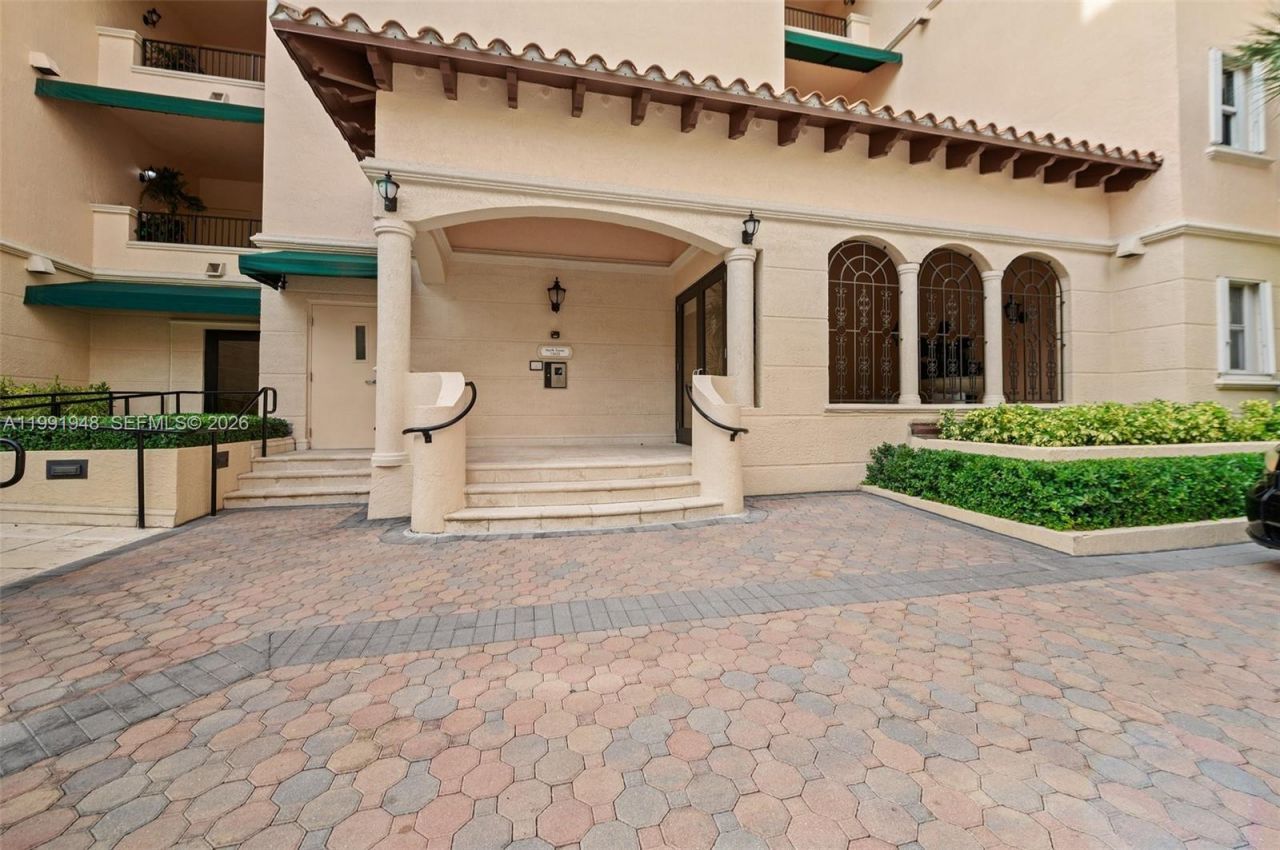13633 Deering Bay Dr , Unit 225, Coral Gables, FL 33158 Photo