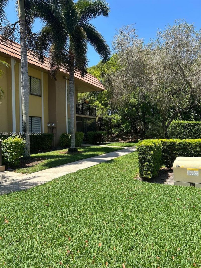 439 Lakeview Dr , Unit 106, Weston, FL 33326 Photo