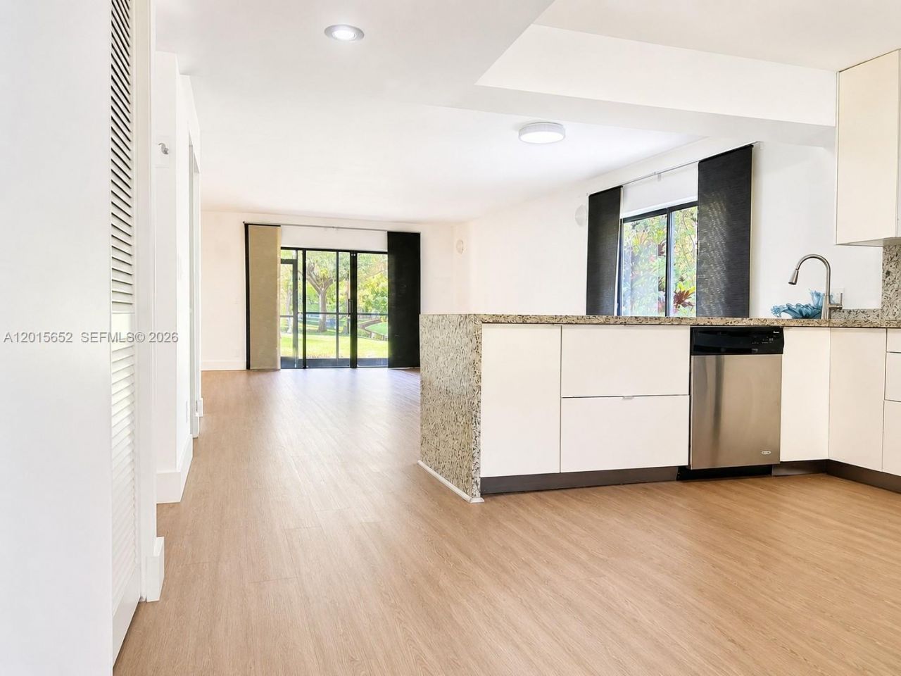 439 Lakeview Dr , Unit 106, Weston, FL 33326 Photo