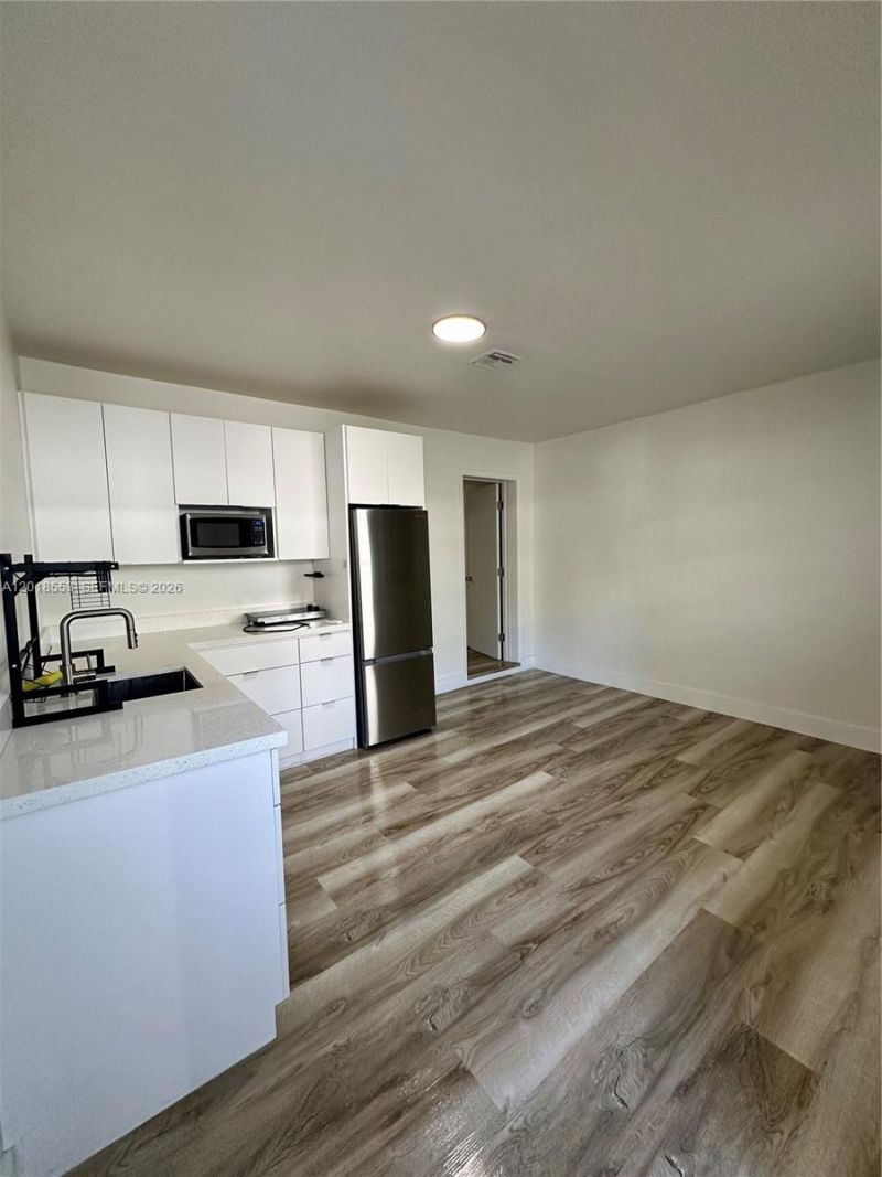 111 SW 31st Ct , Miami, FL 33135 Photo