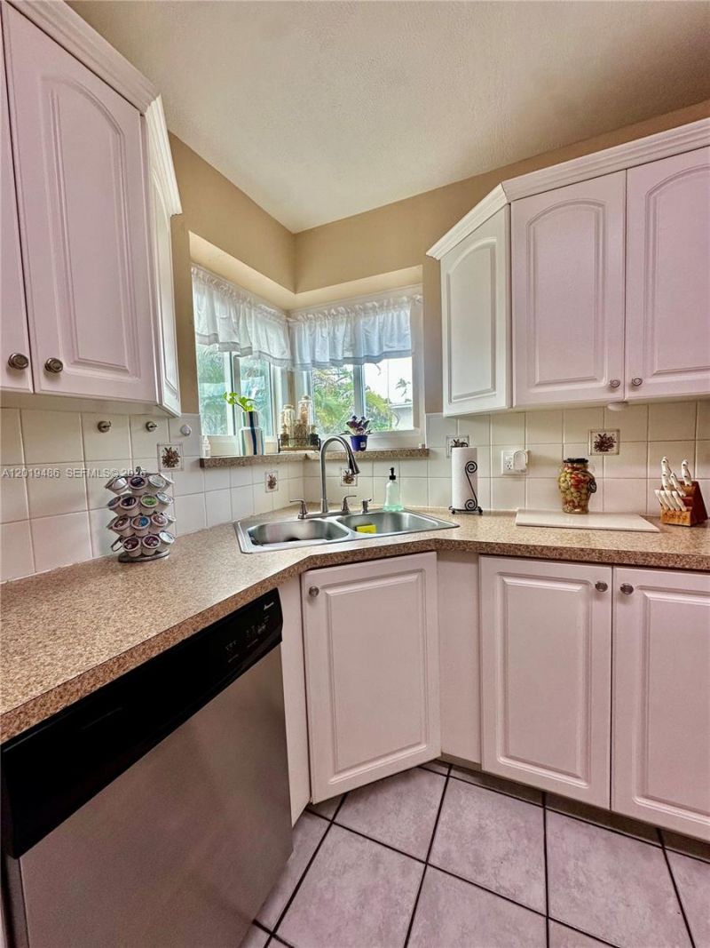 1700 SW 82nd Ave, Miami, FL 33155 Photo