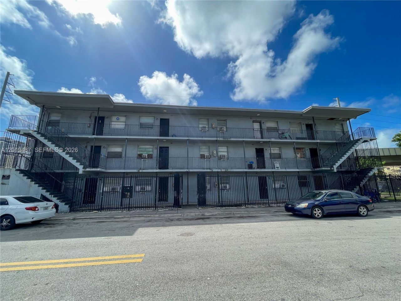 220 NW 11th Ter , Miami, FL 33136 Photo