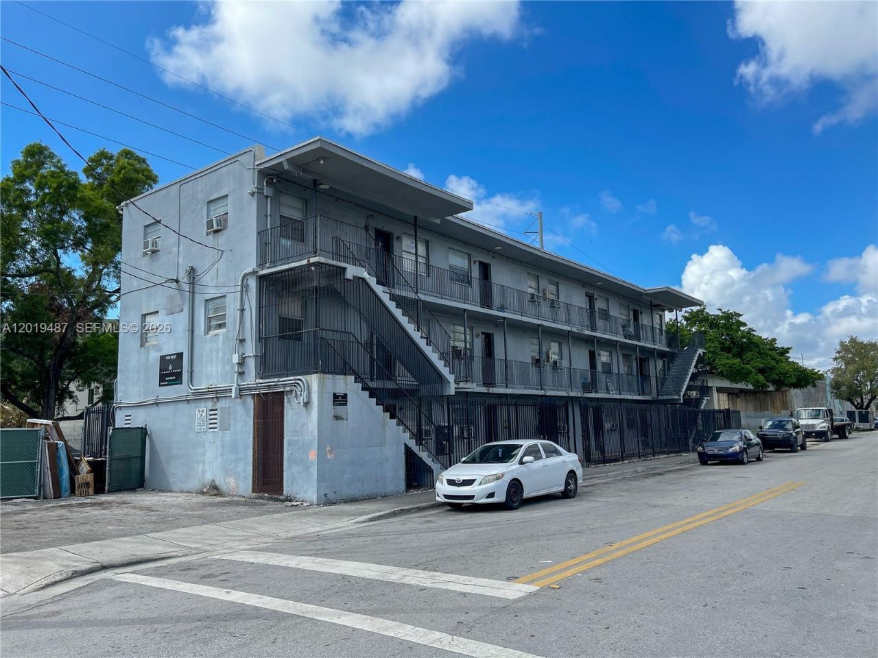 220 NW 11th Ter , Miami, FL 33136 Photo