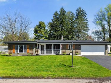 22 Riverview Heights, Rochester, NY 14623
