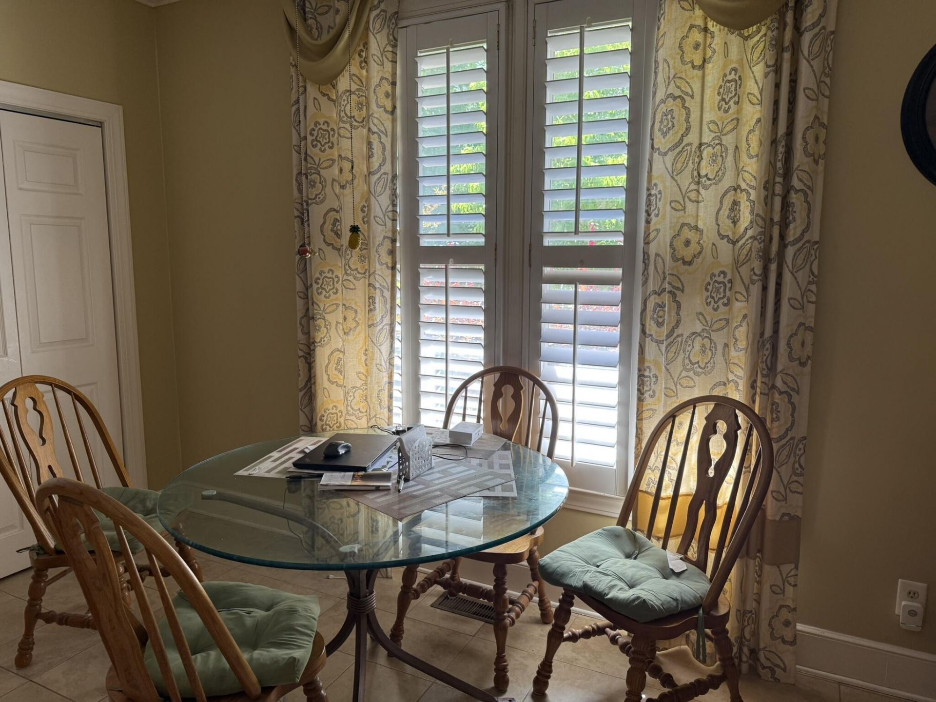 112 Aster Court Photo 7
