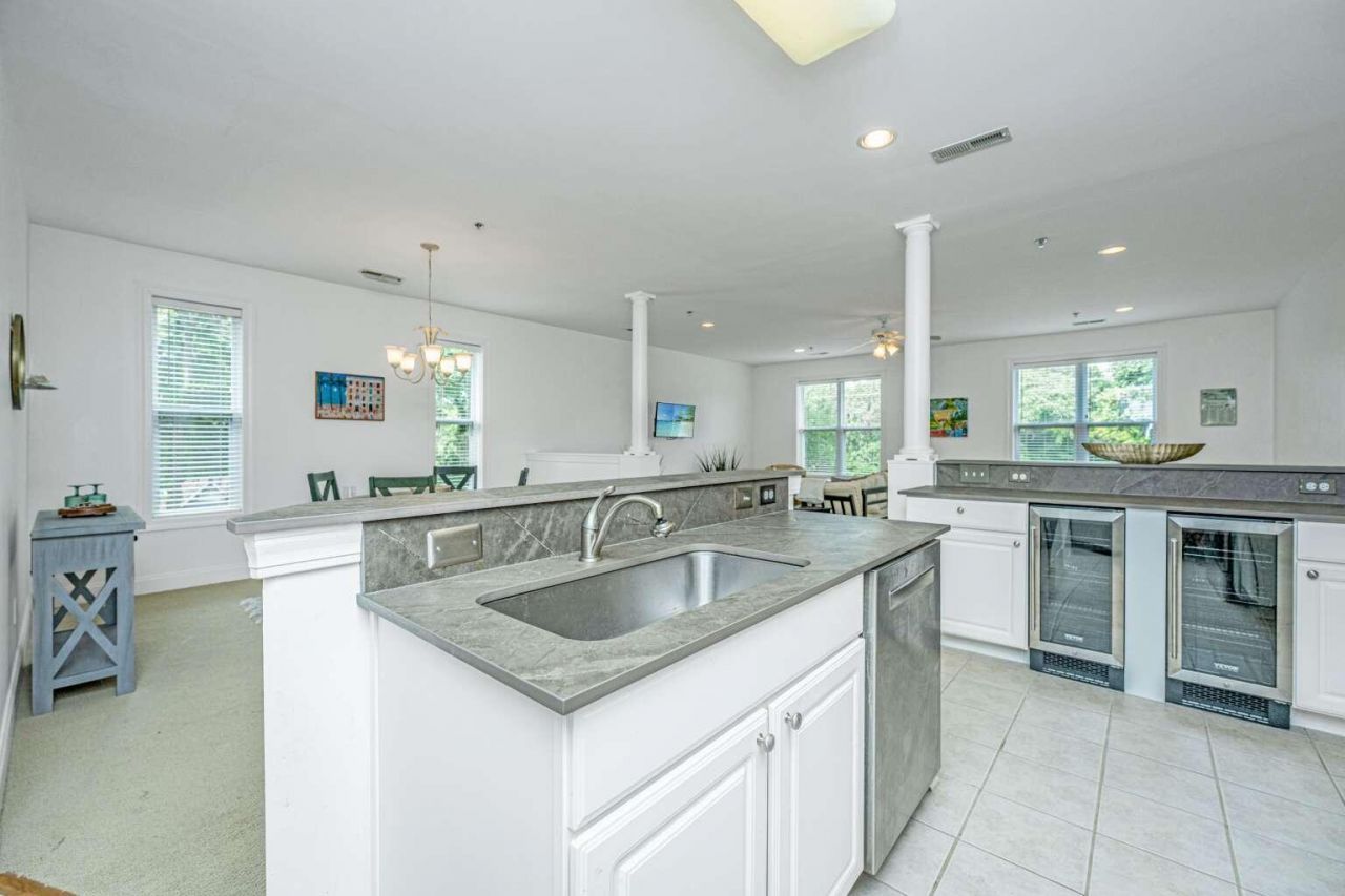 7331 Indigo Palms Way Photo 4