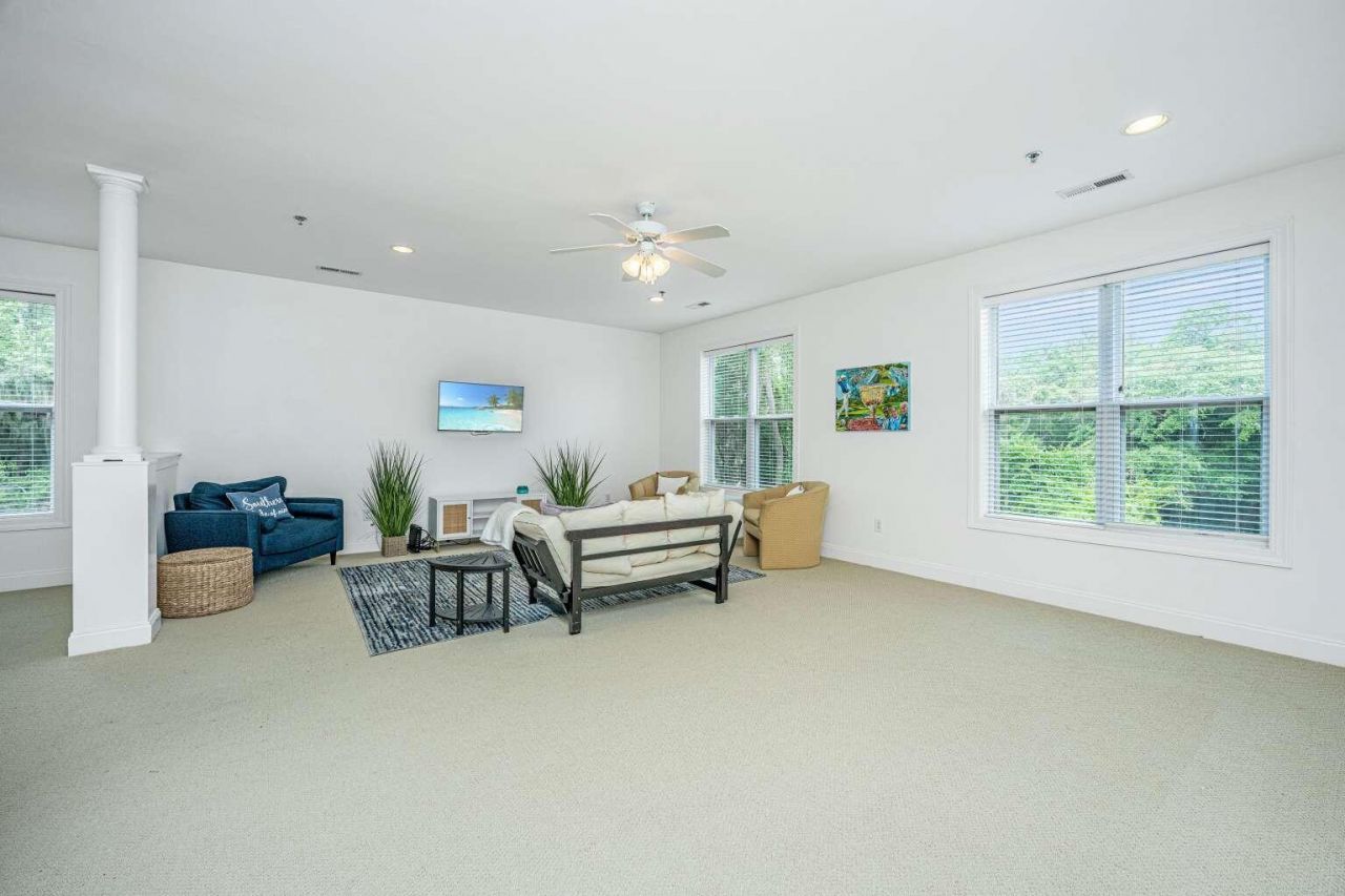 7331 Indigo Palms Way Photo 8