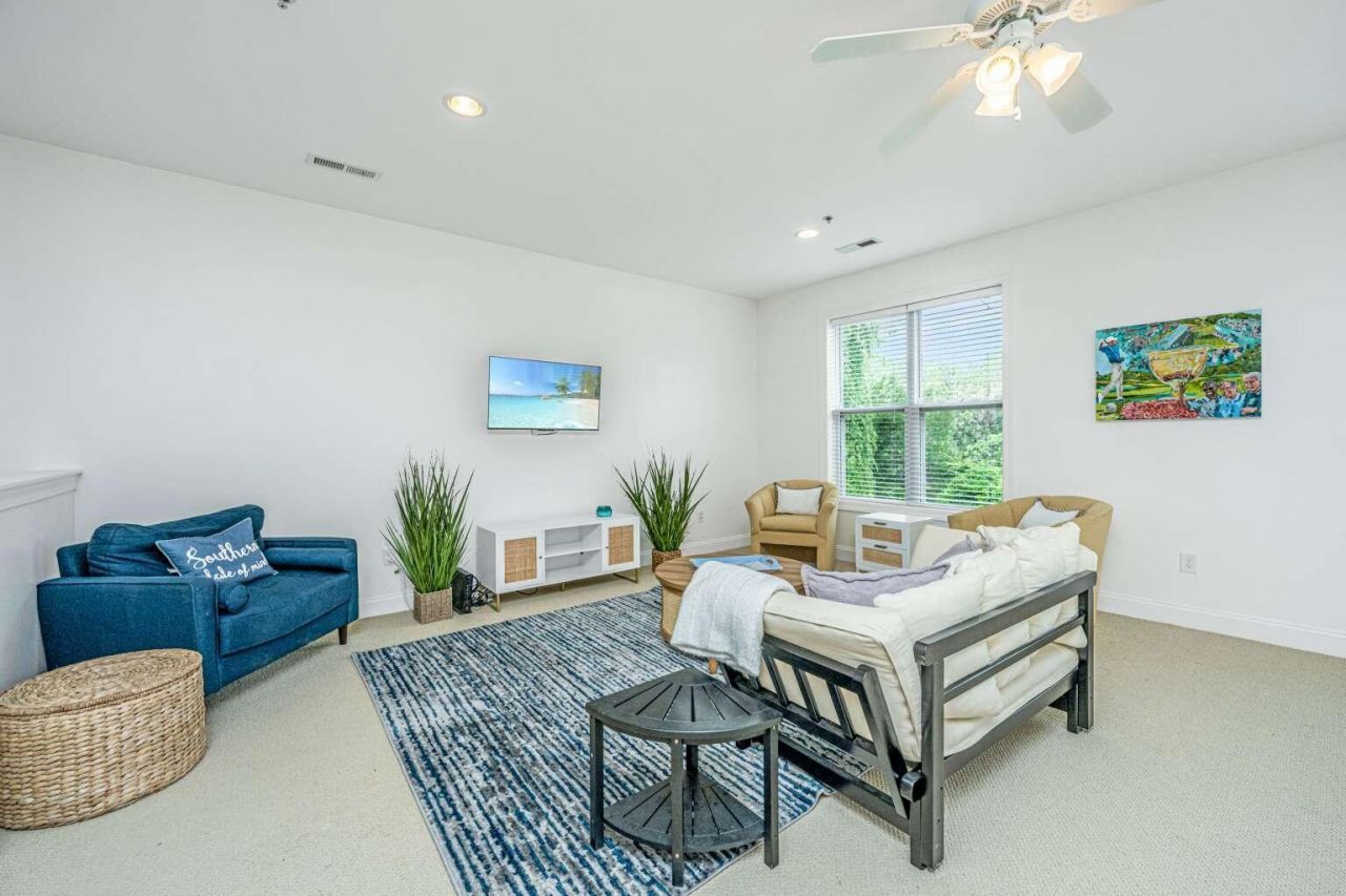 7331 Indigo Palms Way Photo 9
