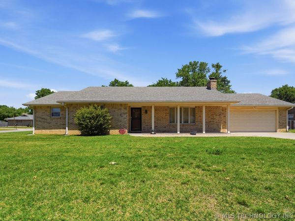401 Moore Lane , Dewey, OK 74029