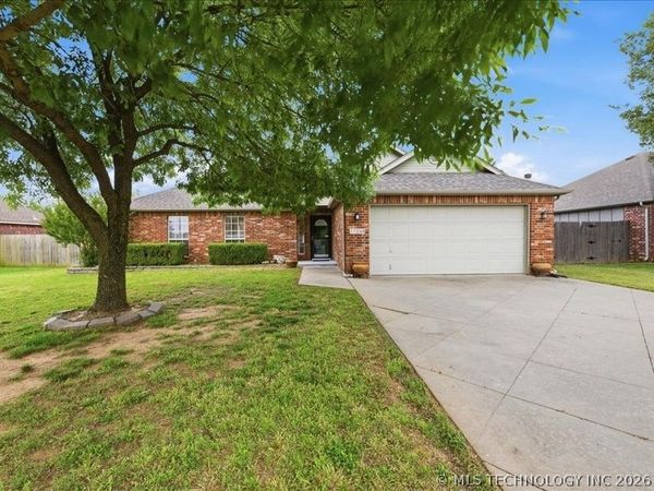 11268 S 276th East Avenue , Coweta, OK 74429