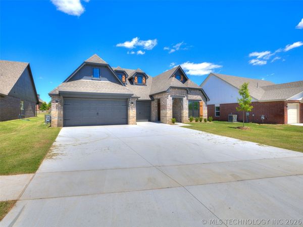 3205 E 147th Place S, Bixby, OK 74008