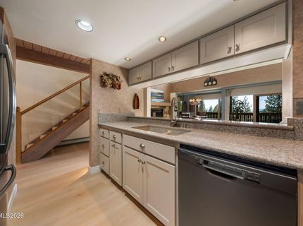 335 Ski Way, Unit 329, Incline Village, NV 89451 Photo