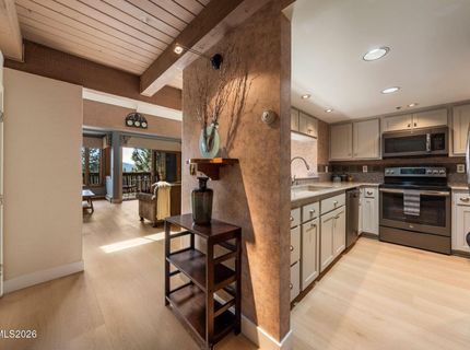 335 Ski Way, Unit 329, Incline Village, NV 89451 Photo
