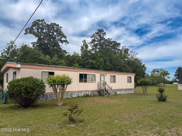1308 Mac D Road , Orrum, NC 28369