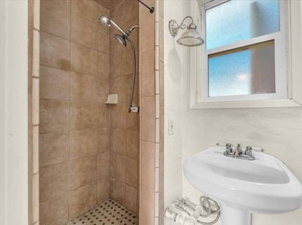 1129 Dewsnup Avenue, Gridley, CA 95948 Photo