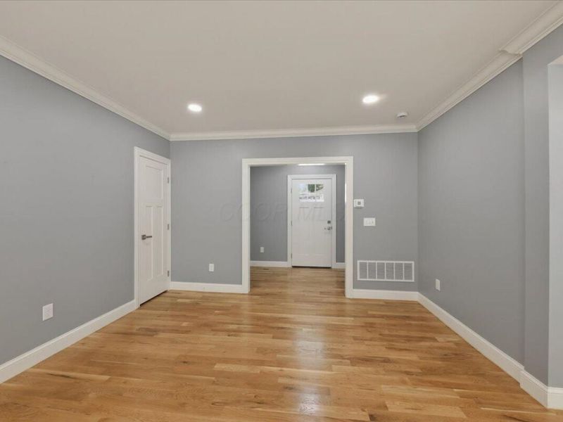 415 Glen Echo Circle, Columbus, OH 43202 Photo 11