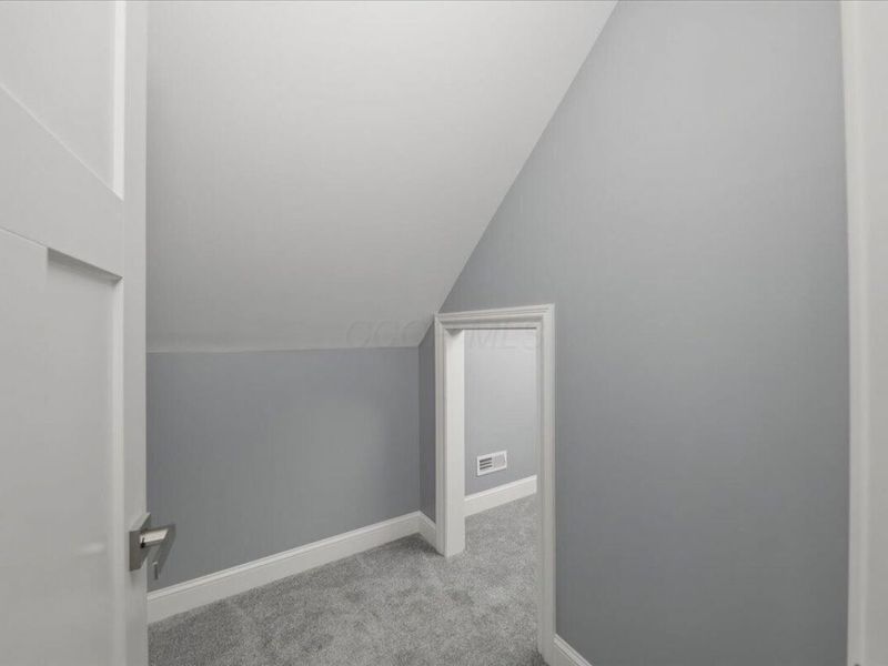 415 Glen Echo Circle, Columbus, OH 43202 Photo 35
