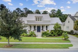 3849 Fifle Street photo 4