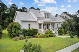 3849 Fifle Street photo 4