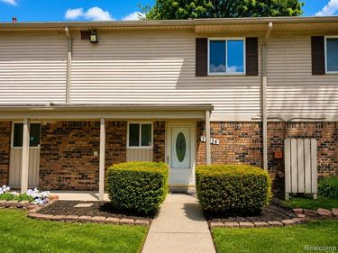 15814 Dupage Boulevard, Taylor, MI 48180