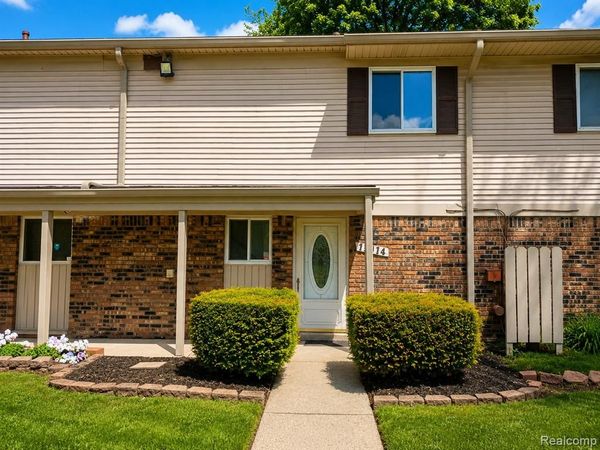 15814 Dupage Boulevard , Taylor, MI 48180