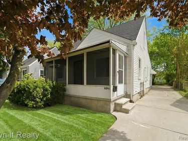 8290 Stout Street, Detroit, MI 48228