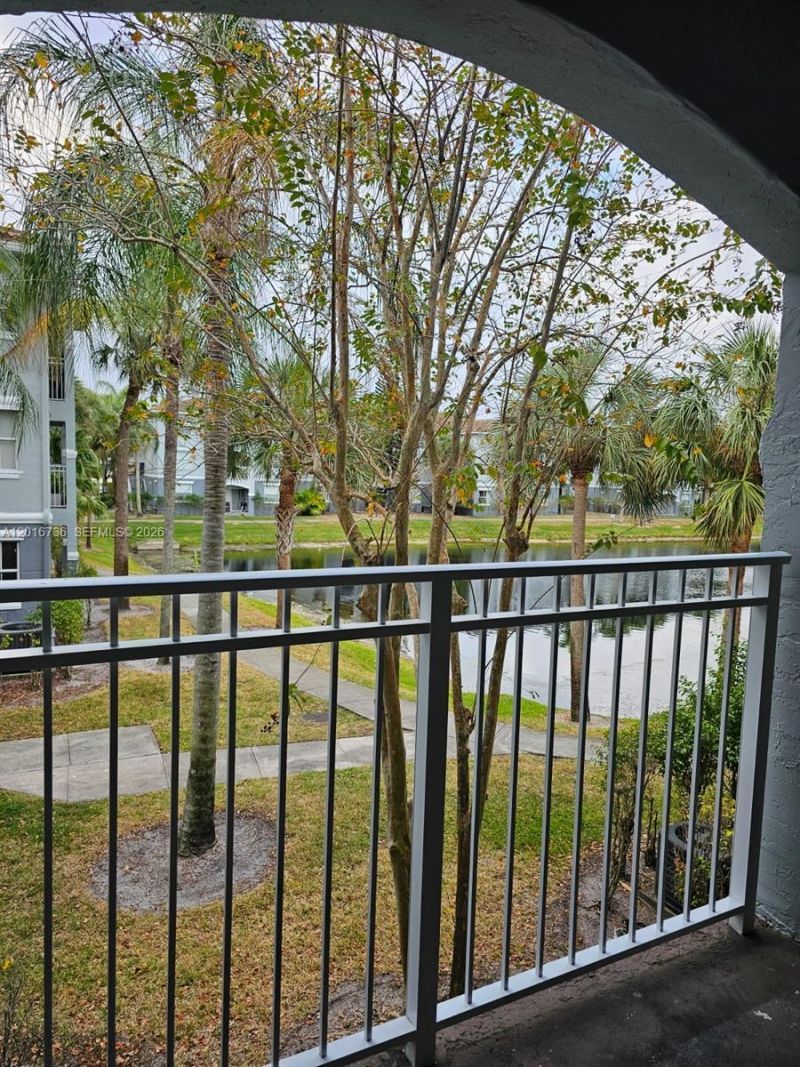 9610 NW 2nd St , Unit 8-203, Pembroke Pines, FL 33024 Photo