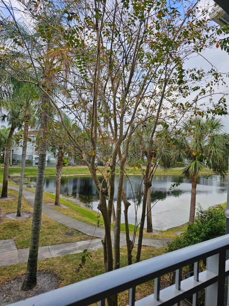 9610 NW 2nd St , Unit 8-203, Pembroke Pines, FL 33024 Photo