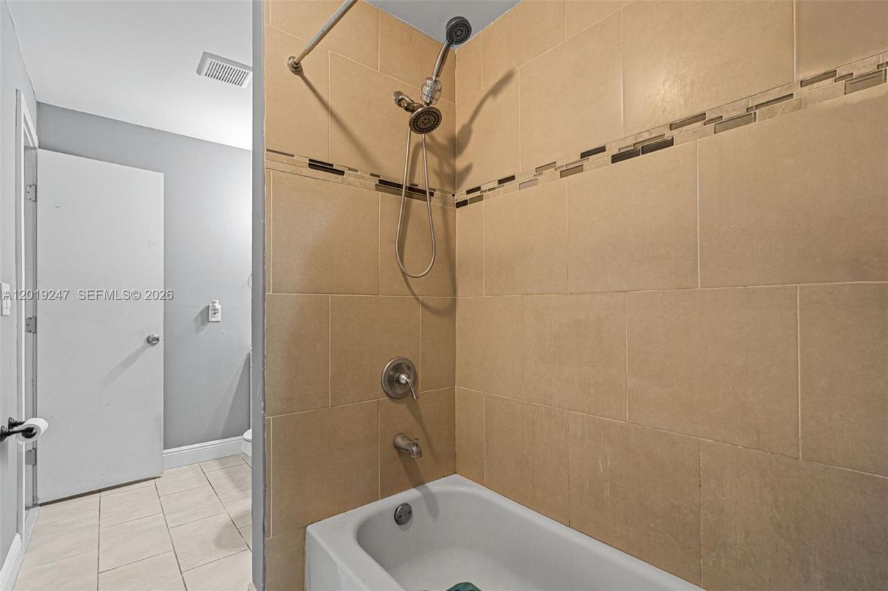21110 NW 39th Ave, Miami Gardens, FL 33055 Photo