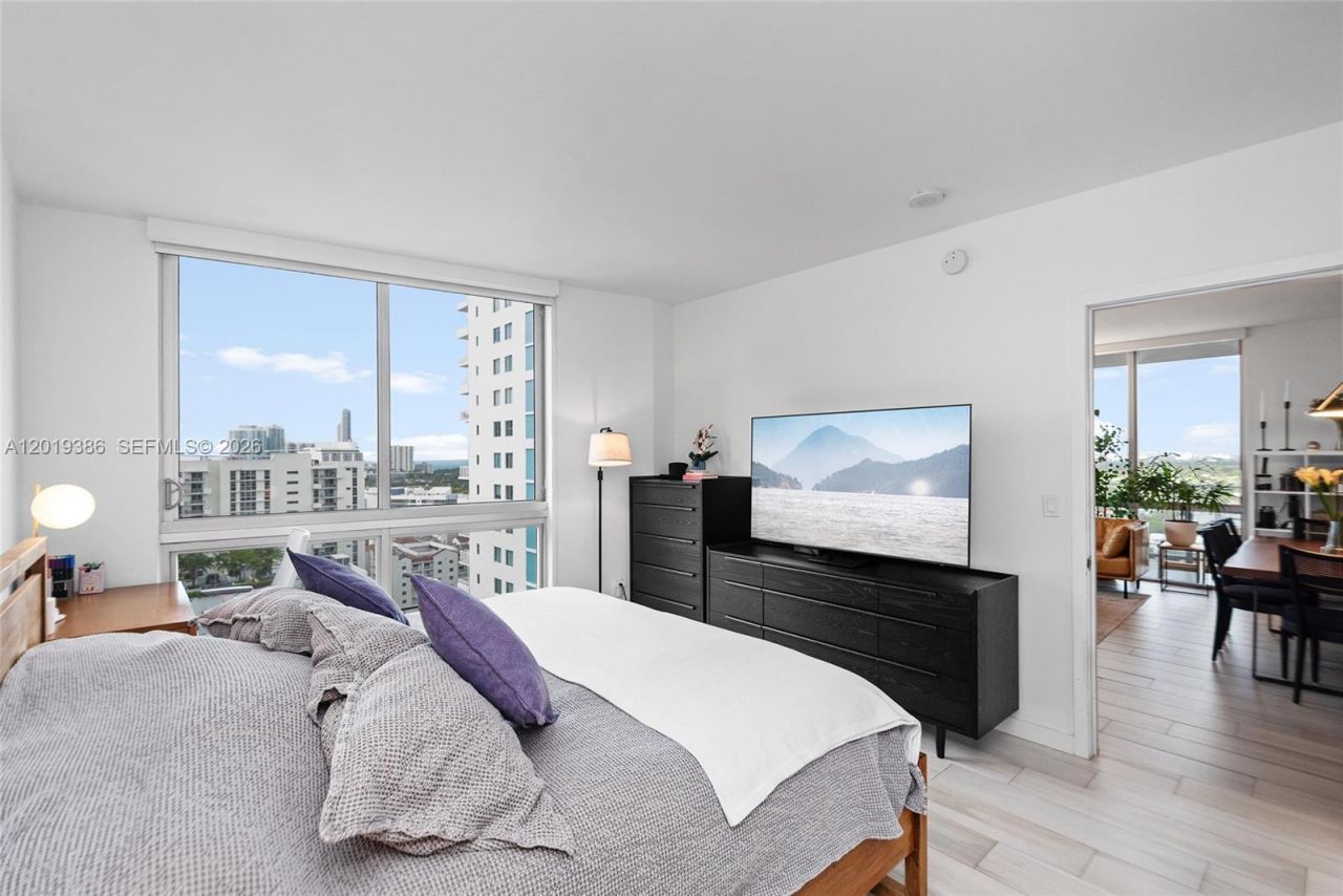 1010 SW 2nd Ave , Unit 1709, Miami, FL 33130 Photo