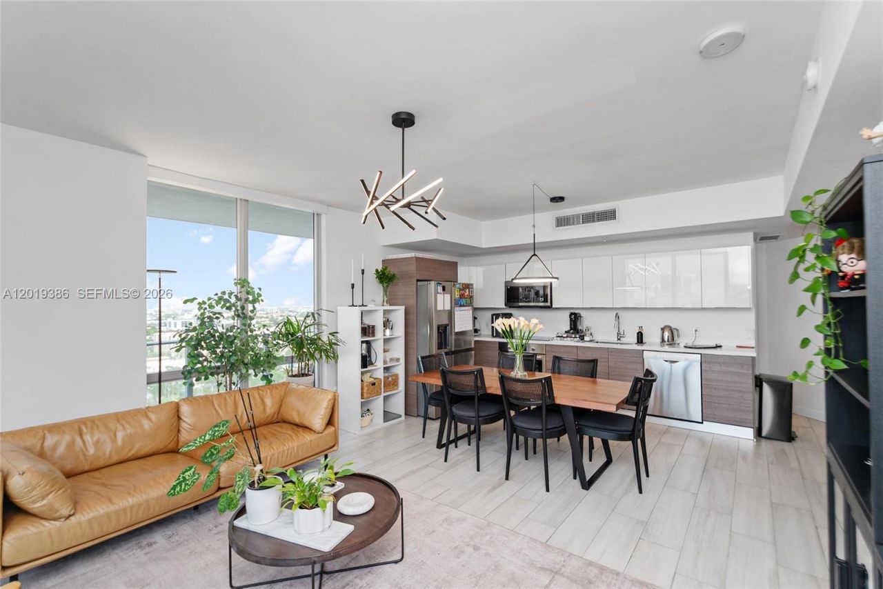 1010 SW 2nd Ave , Unit 1709, Miami, FL 33130 Photo