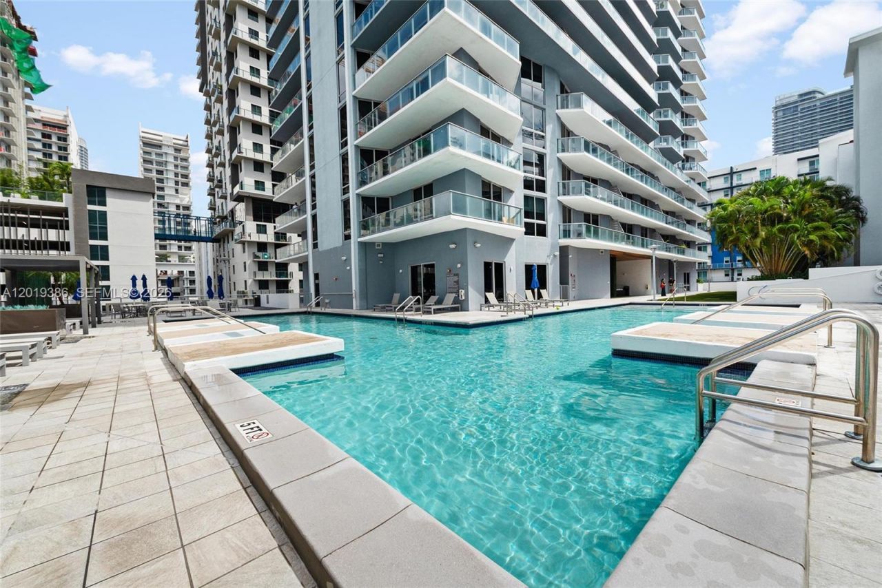 1010 SW 2nd Ave , Unit 1709, Miami, FL 33130 Photo