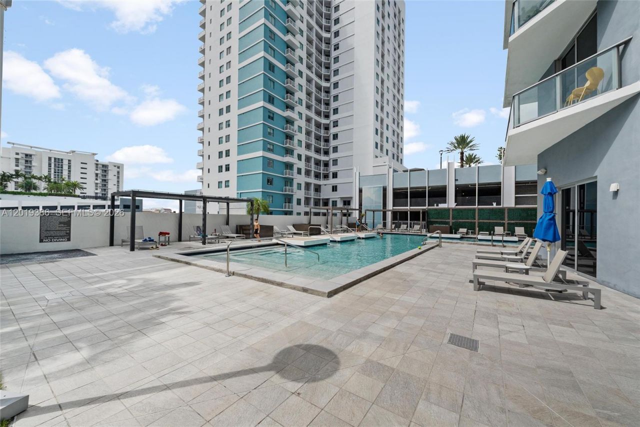 1010 SW 2nd Ave , Unit 1709, Miami, FL 33130 Photo