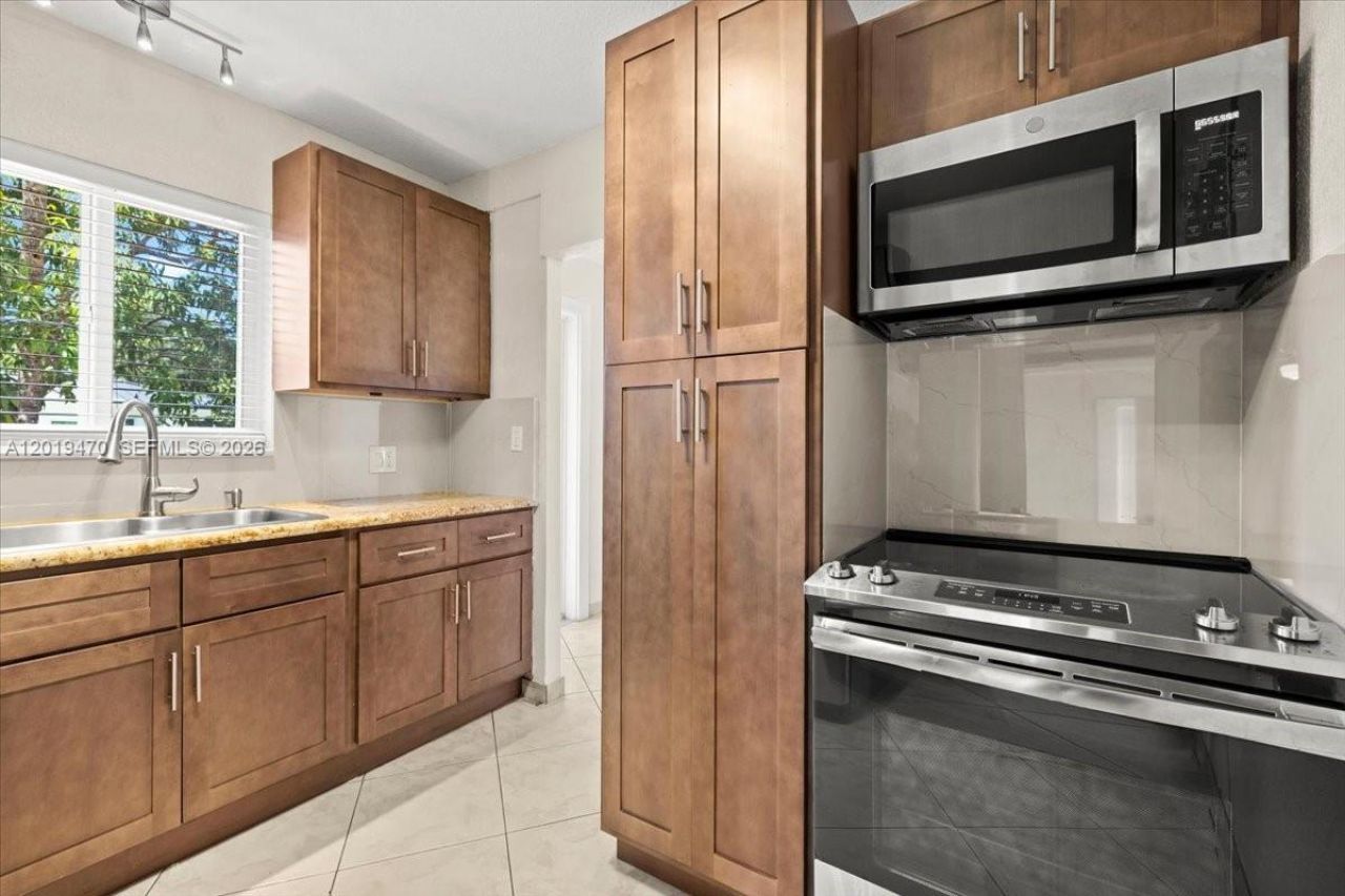 305 NW 111th St, Miami Shores, FL 33168 Photo