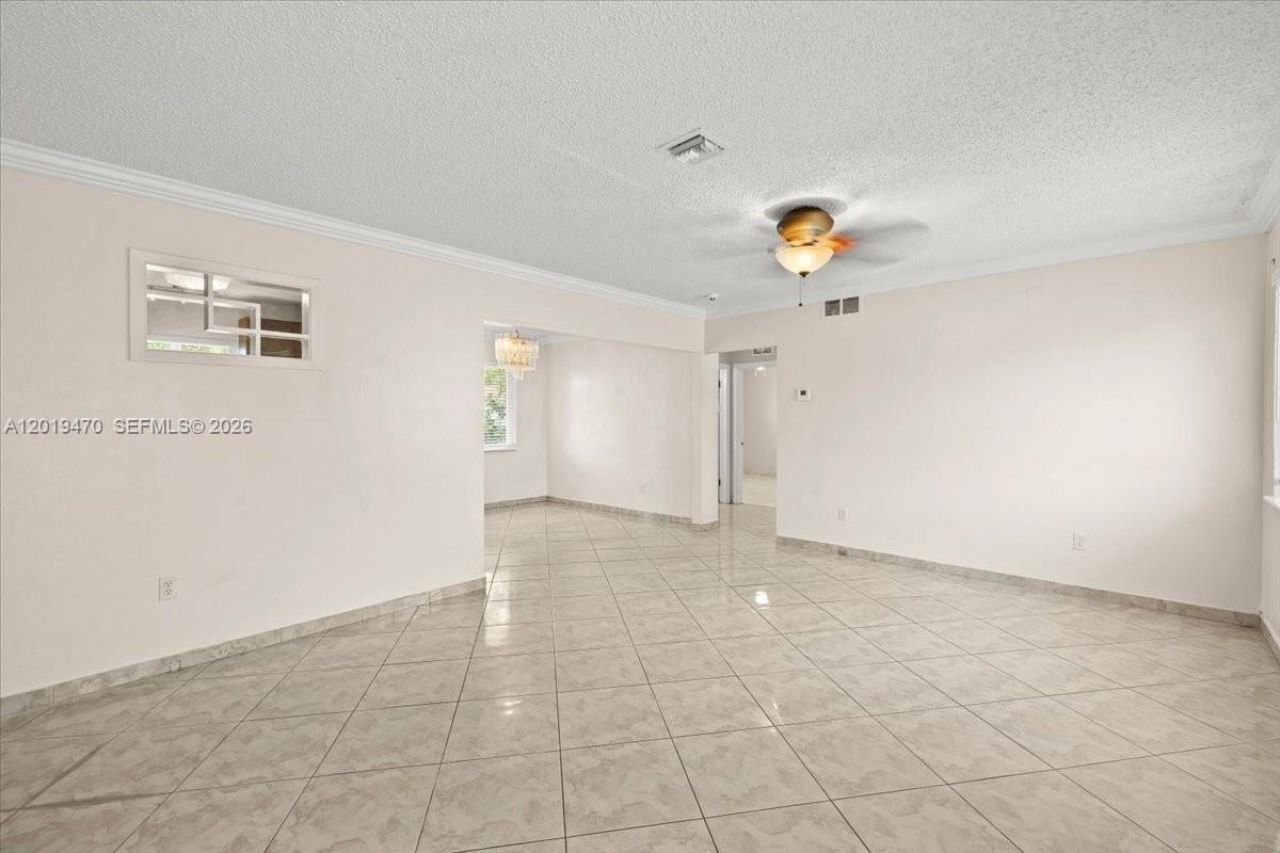 305 NW 111th St, Miami Shores, FL 33168 Photo