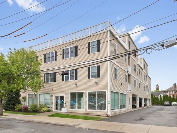 29 Spruce St, Unit 23, Waltham, MA 02453
